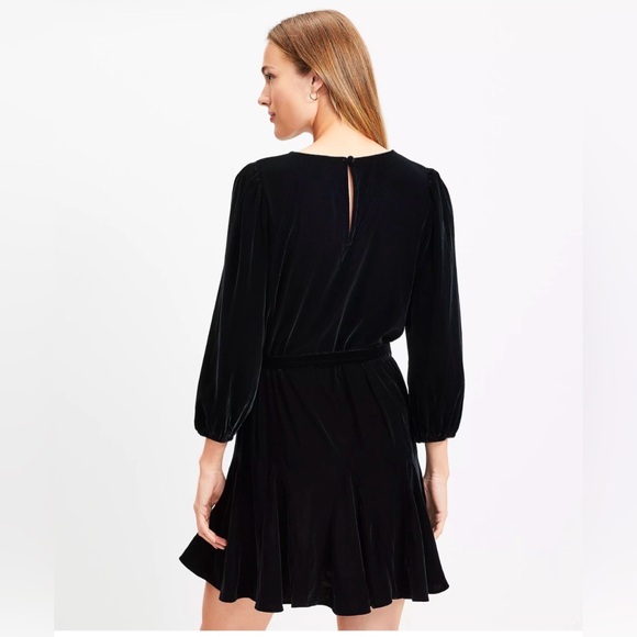 NWT LOFT Black Long Sleeve Dress - Picture 2 of 11